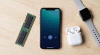 Apple's Siri AI push drives 12GB DRAM demand for Samsung and SK Hynix