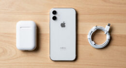 Siri AI Gets A Memory As Apple’s $1,999 iPhone Duo Develops Hinge Cracks